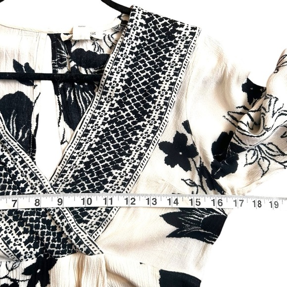 Billabong Divine Dress- Cream Floral Bell Sleeve Mini Dress - Picture 14 of 15